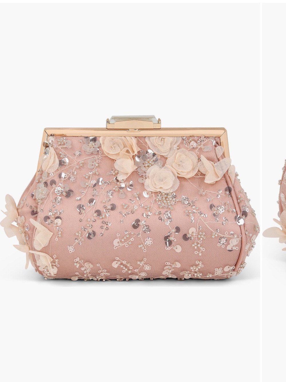 Jewel Badgley
Mischka
Bea Couture Pouch Clutch - Picture 2 of 5